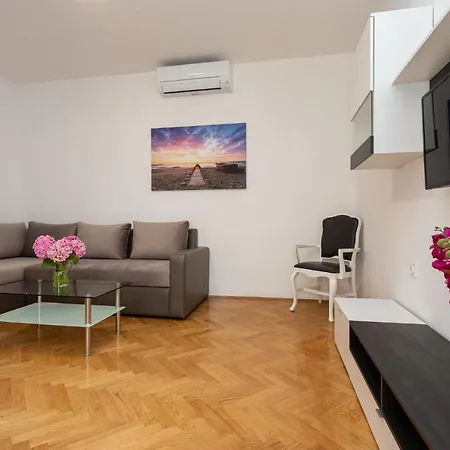 Apartamento Berisha Ii *