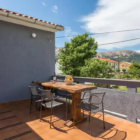 Berisha Ii Apartamento